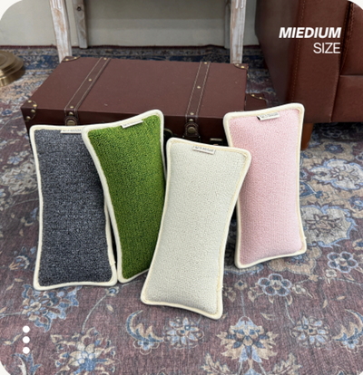 TTASNUG Cat Cushion - Ivory (M)